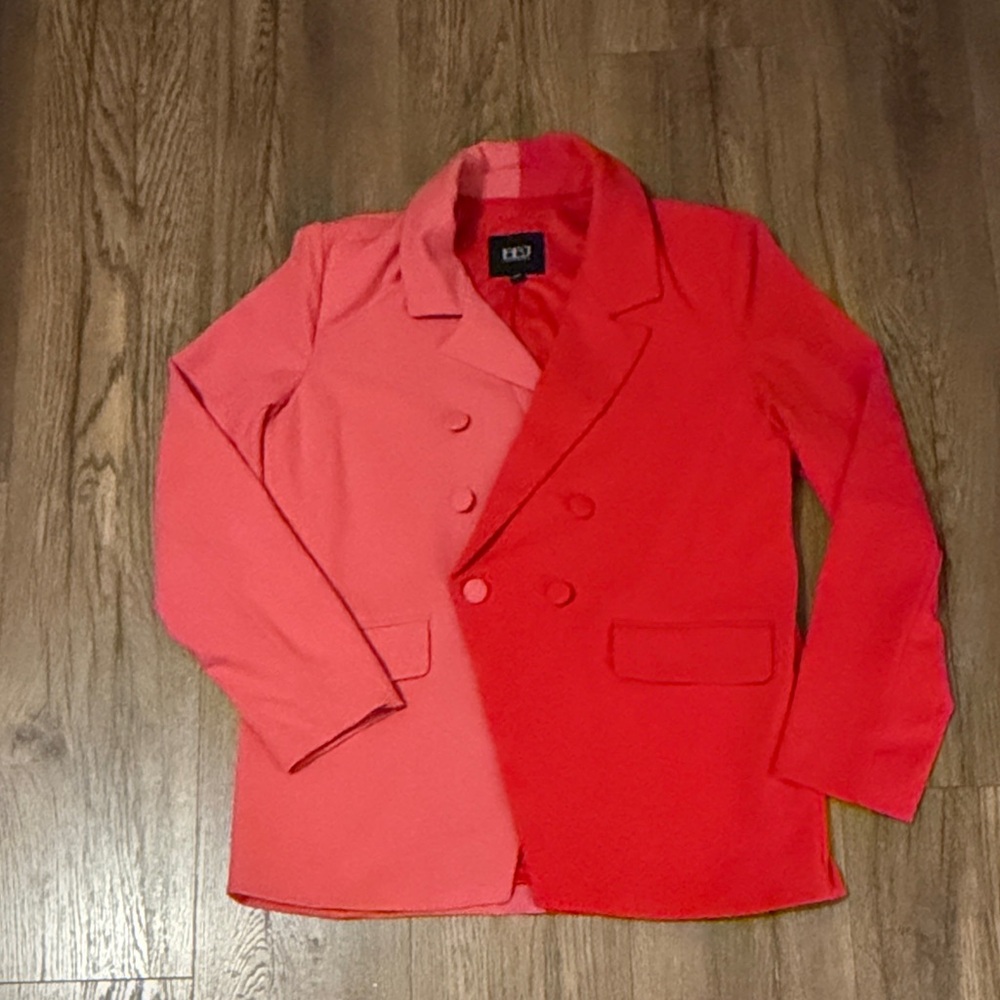 Chic Two-Tone Blazer in Red and Pink